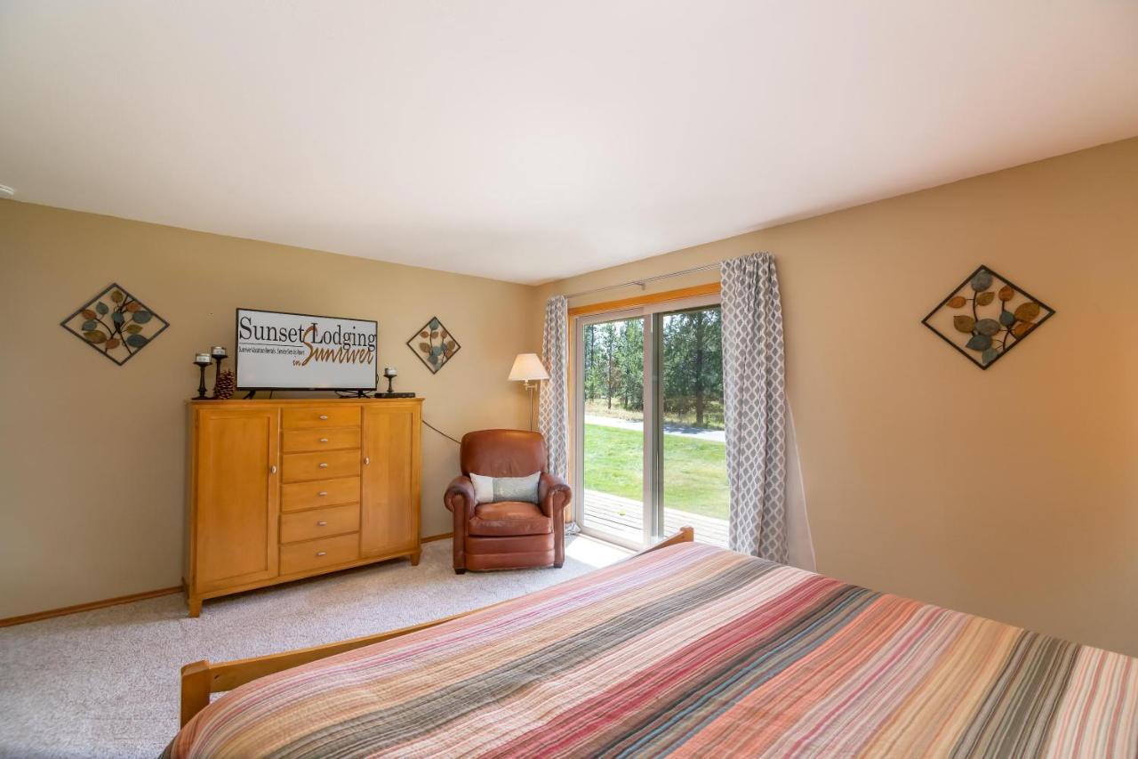 Holiday home Stunning Condo, 2 Masters, Amazing View, Sharc Passes, Bikes *